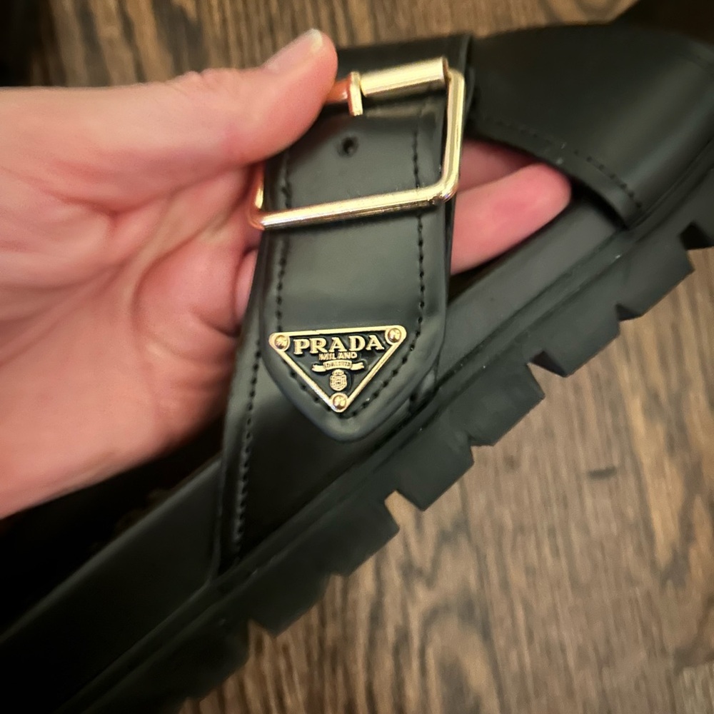 Black Slides with Gold Accent